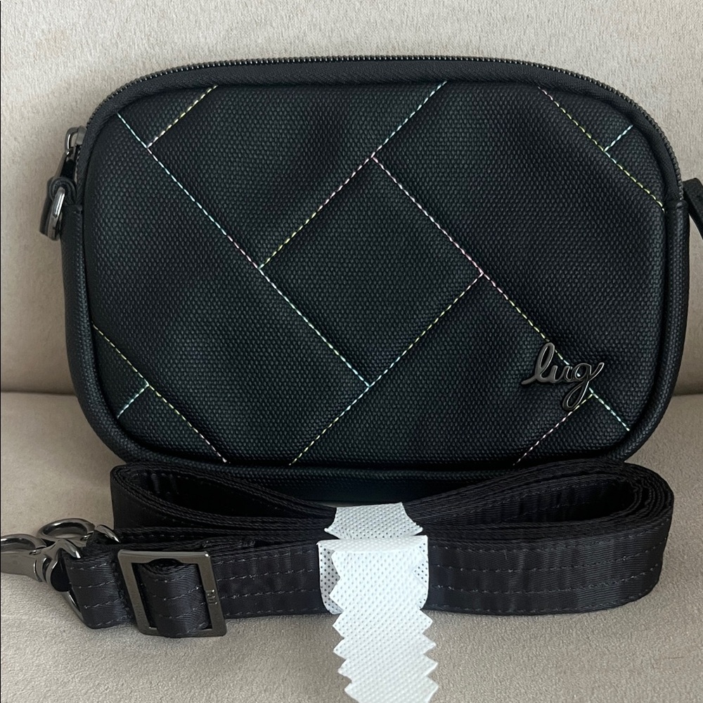 EUC Lug Coupe Matte Luxe VL Convertible Crossbody Bag in Black Icepop Stitch